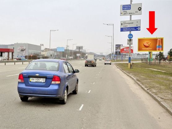 Фото рекламної площини за адресою Столичное шоссе / СТО "Мерседес", въезд в город