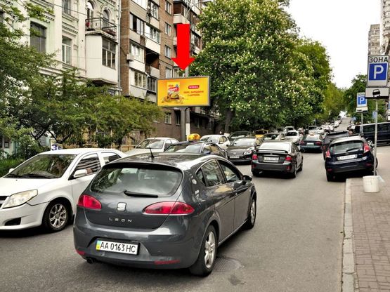Фото рекламной плоскости по адресу Хмельницкого ул., 94, в сторону Владимирская ул.