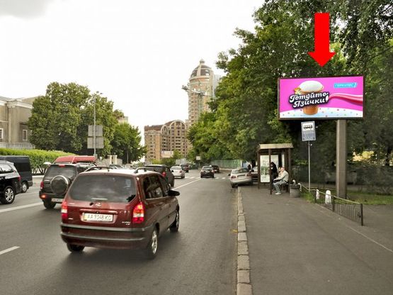 Фото рекламної площини за адресою Старонаводницкая ул., 2, в сторону Героев ВОВ пл.