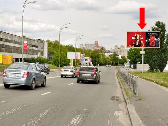 Фото рекламной плоскости по адресу Кировоградская ул., 38/58, напротив, после поворота на Профинтерна ул., в сторону Гринченка ул.