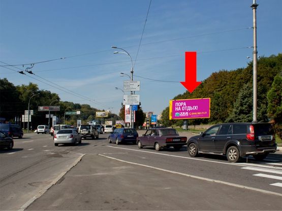 Фото рекламної площини за адресою Дружбы Народов бул. - Героев ВОВ пл., в сторону ст. м. "Дружбы Народов"