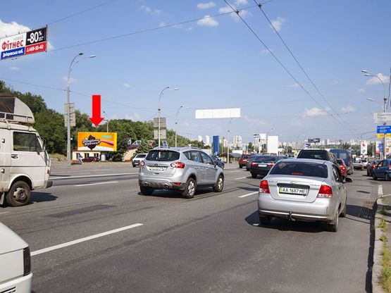 Фото рекламной плоскости по адресу Дружбы Народов бул. - Героев ВОВ пл., в сторону моста Патона