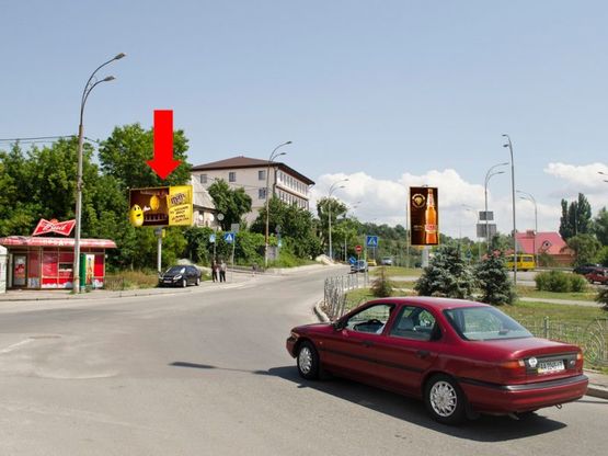 Фото рекламної площини за адресою Кировоградская ул. / Лобановского пр. (бывш. Краснозвездный пр.), в сторону Гринченка ул.