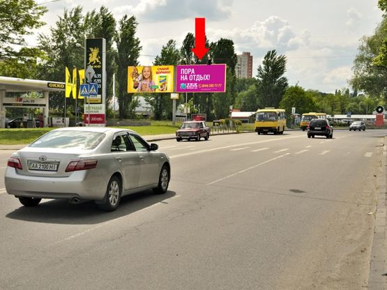 Фото рекламної площини за адресою Кировоградская ул. / Монтажников ул., светофор, правый, в сторону Лобановского пр. (бывш. Краснозвездный пр.)