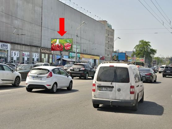 Фото рекламної площини за адресою Бандеры пр. (бывш. Московский пр.), 2, напротив "Фокстрот", заезд к "Ашан", в центр