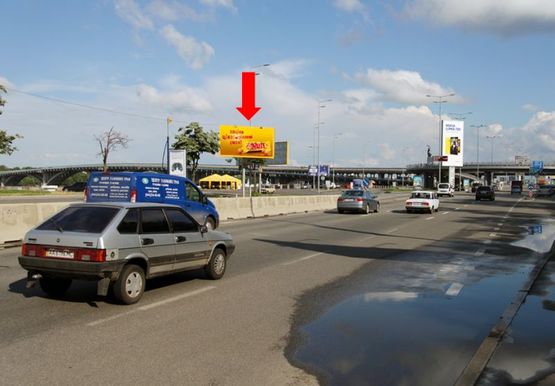 Фото рекламной плоскости по адресу Набережное шоссе, ст. м. "Днепр", в сторону ст. м. "Днепр"