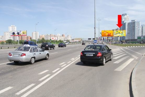 Фото рекламної площини за адресою Бажана пр., 150м от Заречная ул., в сторону Харьковская пл., правая