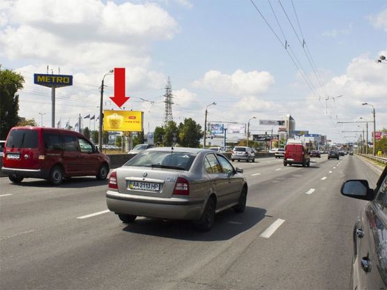 Фото рекламної площини за адресою Бандеры пр. (бывш. Московский пр.), ТРЦ "Блокбастер", "METRO", в сторону Петровки