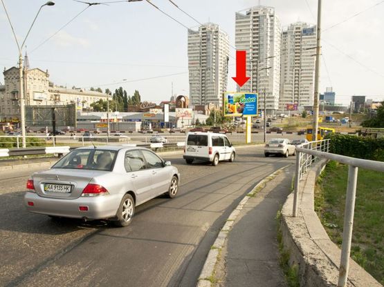 Фото рекламной плоскости по адресу Победы пр., ст. м. "Шулявская", разделитель, съезд с Шулявского моста на Победы пр. в сторону ст. м. "Берестейская"