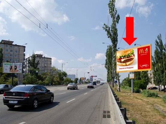 Фото рекламной плоскости по адресу Соборности пр. (бывш. Воссоединения пр.), 16, в сторону моста Патона