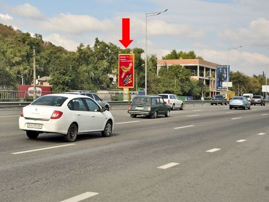 Фото рекламної площини за адресою Столичное шоссе / Чапаевское шоссе, 25, напротив, в центр