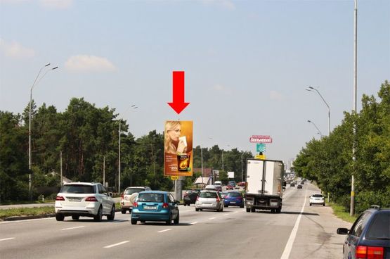 Фото рекламной плоскости по адресу Броварской пр., разделитель, в сторону ст. м. "Лесная", Быковня