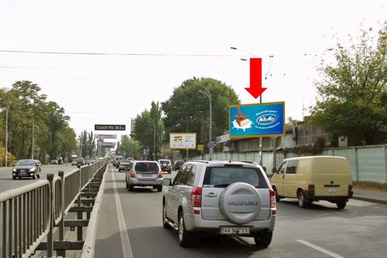 Фото рекламної площини за адресою Освободителей пр., 9, в сторону Броварской пр.