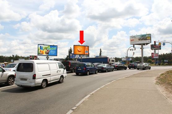 Фото рекламної площини за адресою Харьковская пл., разделитель, возле АЗС "Укравто", выезд с Харьковского шоссе на площадь