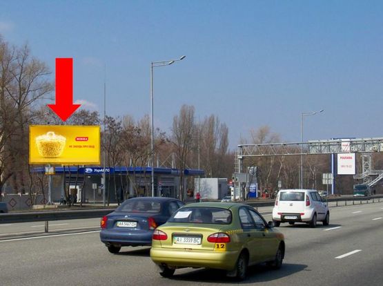 Фото рекламної площини за адресою Столичное шоссе, 170м до моста Пешеходного, напротив автосалона "Укравто", "Mercedez", в сторону центра