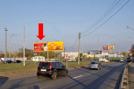 Фото рекламної площини за адресою Заболотного ул. / Коммунальная ул., в сторону Столичное шоссе, 1300м до ТРЦ "ART Mall", разделитель, левый