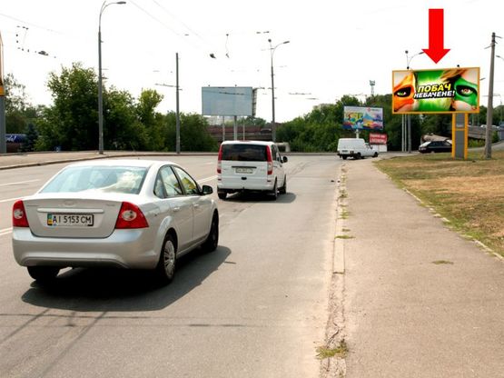 Фото рекламної площини за адресою Победы пр., заезд на мост Воздухофлотский, напротив банка "Райффайзен банк Аваль", в сторону Черновола ул.