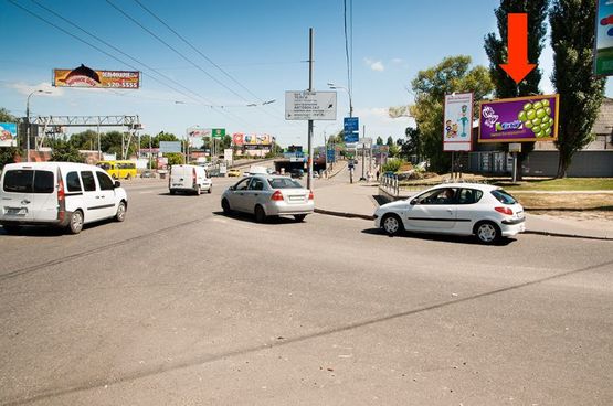 Фото рекламної площини за адресою Бандеры пр. (бывш. Московский пр.), выезд с Новоконстантиновская ул., в сторону ст. м. "Почайна" (бывш. ст. м. "Петровка")