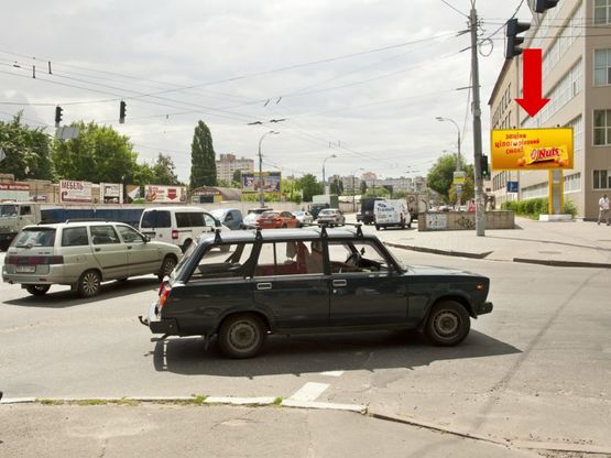 Фото рекламной плоскости по адресу Луговая ул. / Бережанская ул., в сторону Ивашкевича ул.