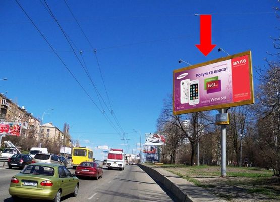 Фото рекламної площини за адресою Дружбы Народов бул., 10, в сторону Украинки бул.