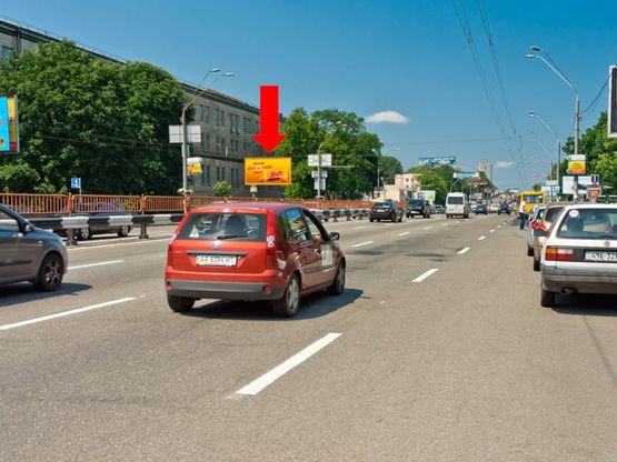 Фото рекламной плоскости по адресу Победы пр., 51-2,за перекрестком с Гарматная ул., из центра