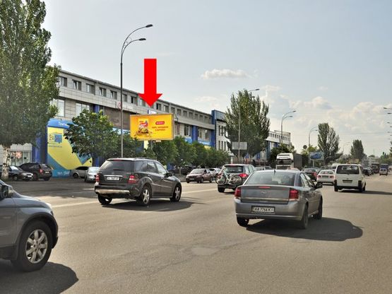 Фото рекламної площини за адресою Новоконстантиновская ул., 2, в сторону Бандеры пр. (бывш. Московский пр.)