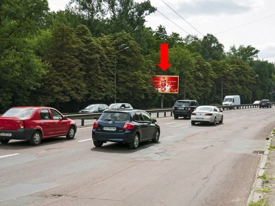 Фото рекламної площини за адресою Телиги ул., 15, напротив Петропавловская ул., в сторону ст. м. "Дорогожичи"