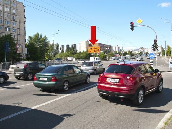 Фото рекламної площини за адресою Перова бул. / Кибальчича ул., разделитель, в сторону Ватутина пр.