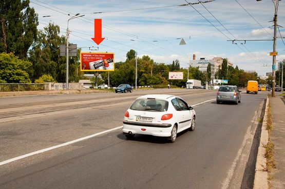 Фото рекламної площини за адресою Дегтяревская ул., 33-Б / Телиги ул., на мосту, в сторону ст. м. "Лукьяновка"