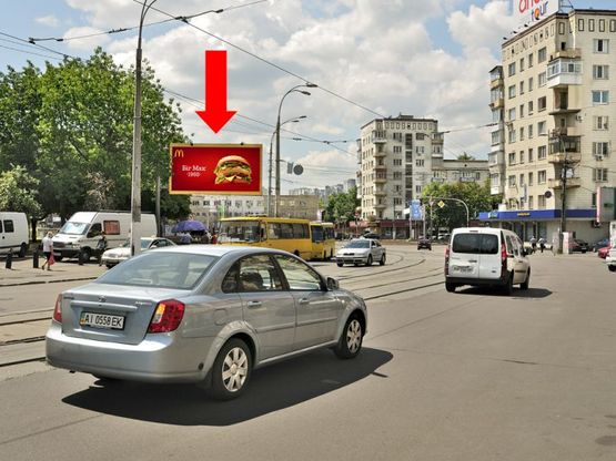 Фото рекламной плоскости по адресу Дмитриевская ул., 1 / ул. Златоустовская, в сторону Победы пр.