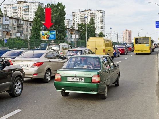 Фото рекламной плоскости по адресу Курбаса пр. / Королева ул., возле рынка "Колибрис", в сторону Кольцевая дорога