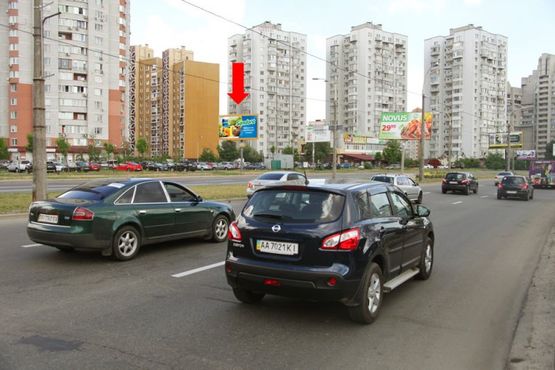 Фото рекламной плоскости по адресу Днепровская Набережная / Тальневская ул., в сторону Бажана пр.