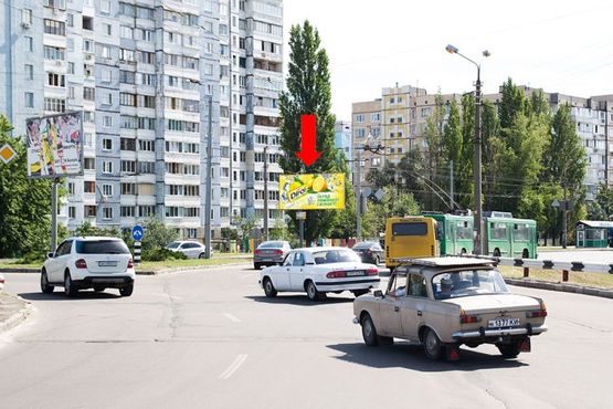 Фото рекламной плоскости по адресу Маяковского пр., 34 / Сабурова ул., в сторону Ватутина пр.