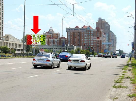 Фото рекламной плоскости по адресу Героев Сталинграда пр., 12, в сторону Бандеры пр. (бывш. Московский пр.)