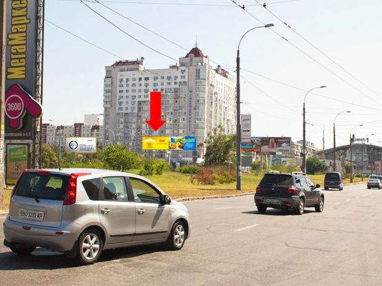 Фото рекламної площини за адресою Оболонский пр., 22B, ст. м. "Минская", в центр, левая
