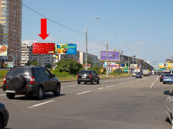 Фото рекламної площини за адресою Оболонский пр., 22B, ст. м. "Минская", разделитель, возле ТРЦ "Dream Toown", левая, в сторону ст. м. "Героев Днепра"