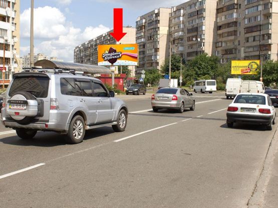 Фото рекламной плоскости по адресу Драгоманова ул., 44, возле ресторана "Мураками", ТЦ "Элтикс", в сторону Кошица ул.