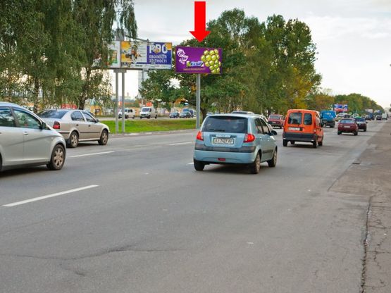 Фото рекламної площини за адресою Кольцевая дорога / Лятошинского ул., 8, возле супермаркета "METRO", в сторону Победы пр.