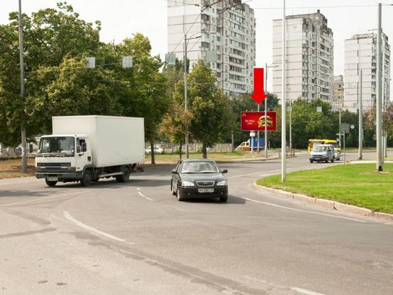 Фото рекламной плоскости по адресу Героев Космоса ул. / Коласа ул., возле супермаркета "Фуршет", в сторону Жмеринской ул.