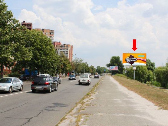 Фото рекламной плоскости по адресу Закревского ул., 15, в сторону Драйзера ул.