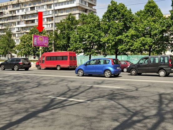 Фото рекламної площини за адресою Правды пр., 80, в сторону Гречка ул.
