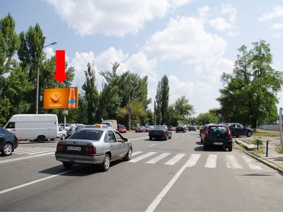 Фото рекламной плоскости по адресу Сверстюка ул. (бывш. Расковой ул.), 23, в сторону Соборности пр. (бывш. Воссоединения пр.)