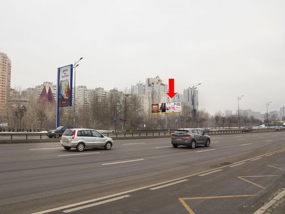 Фото рекламной плоскости по адресу Бажана пр. / Гмыри ул., 1-А, ст. м. "Позняки", из центра, правый