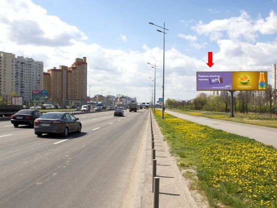 Фото рекламної площини за адресою Бажана пр., 26, от ст. м. "Харьковская" в сторону ст. м. "Позняки", левый