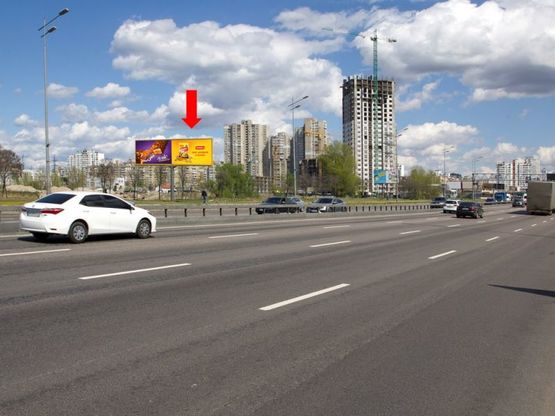 Фото рекламной плоскости по адресу Бажана пр., 26, от ст. м. "Позняки" в сторону ст. м. "Харьковская", правый