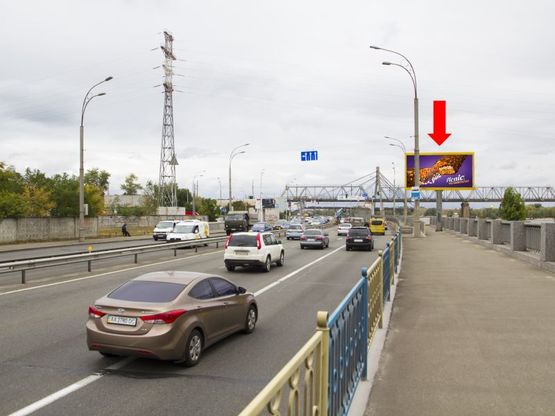 Фото рекламной плоскости по адресу Набережно-Рыбальская ул., 80м от мост Подольско-Воскресенский, в сторону мост Московский