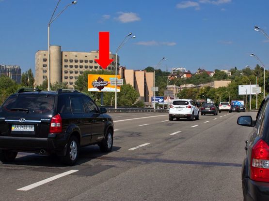 Фото рекламної площини за адресою Бойчука ул. (бывш. Киквидзе ул.) / Железнодорожное шоссе, мост, в сторону Украинки бул.