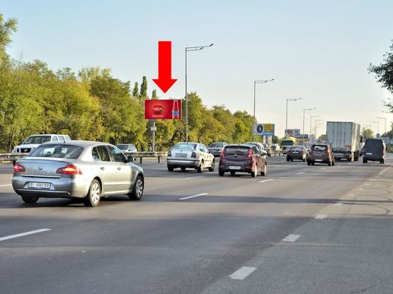 Фото рекламної площини за адресою Столичное шоссе, напротив остановки "Цементный завод", разделитель, в сторону Конче-Заспы