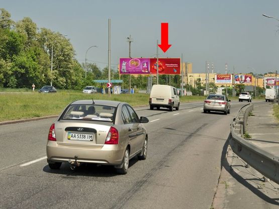 Фото рекламної площини за адресою Заболотного ул. / Коммунальная ул., разделитель, правая, в сторону ТРЦ "ART Mall", Столичное шоссе