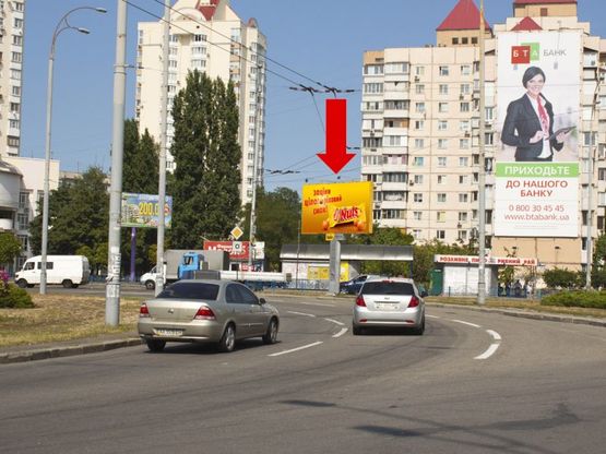 Фото рекламной плоскости по адресу Героев Сталинграда пр. / Тимошенко ул., клумба, в сторону ст. м. "Минская"